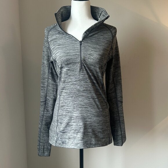 Under Armour 1/2 Zip Pullover – Size Medium - Picture 1 of 3